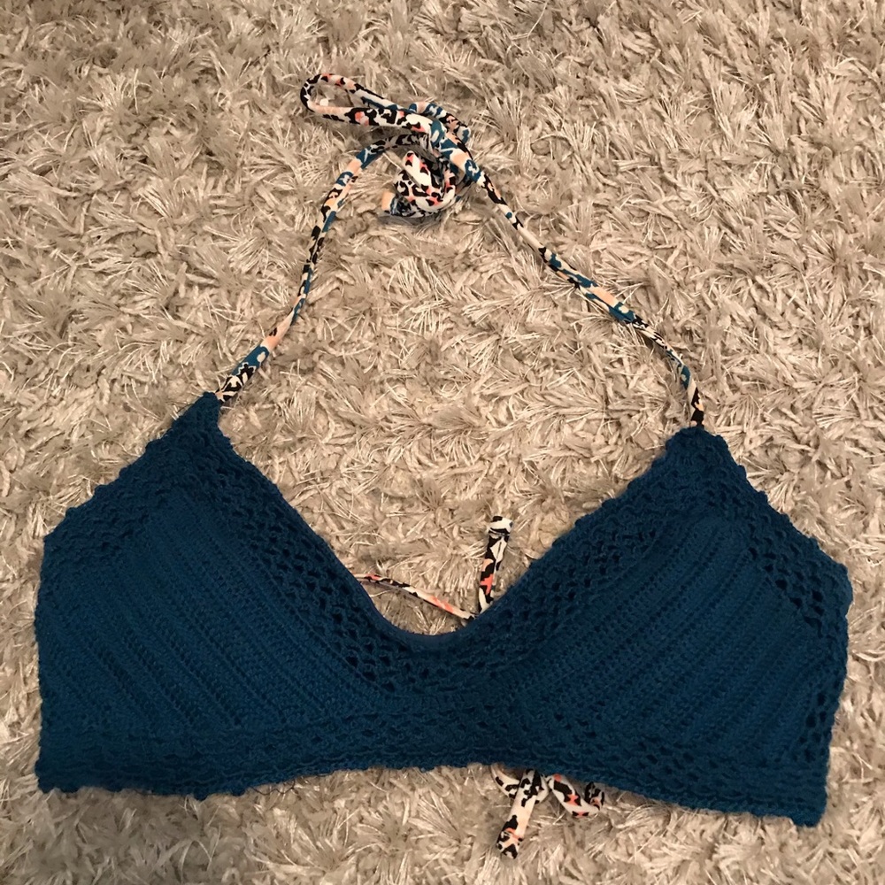 Bikini top